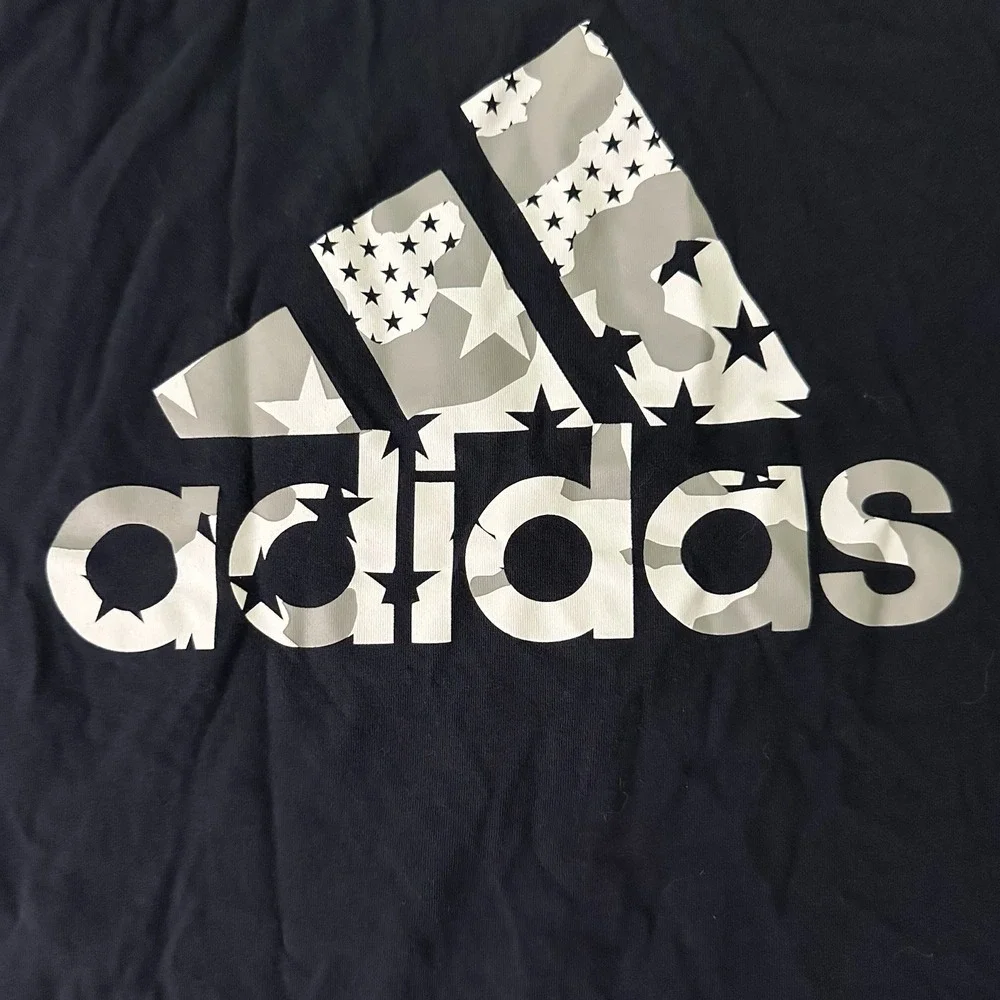 Navy Blue Adidas T Shirt With Camo Pattern Medium